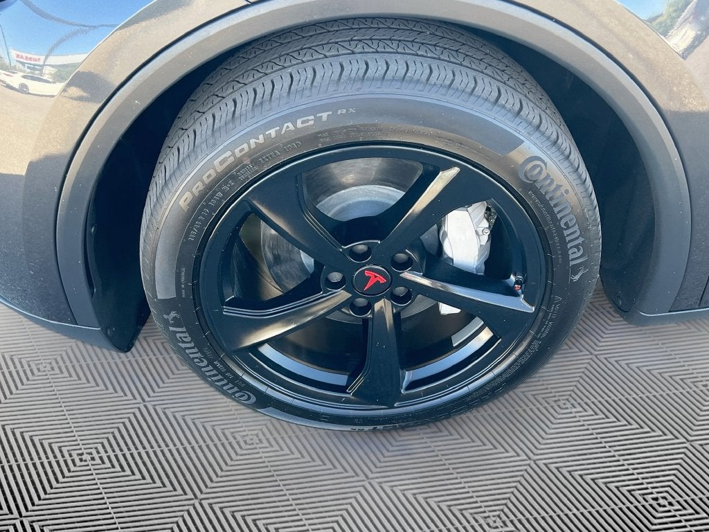 2026 Tesla Model Y Premium