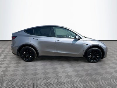 2025 Tesla Model Y Long Range