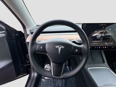 2025 Tesla Model Y Long Range