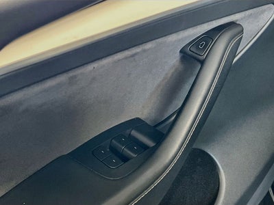2025 Tesla Model Y Long Range