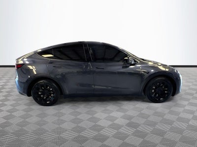 2025 Tesla Model Y Long Range