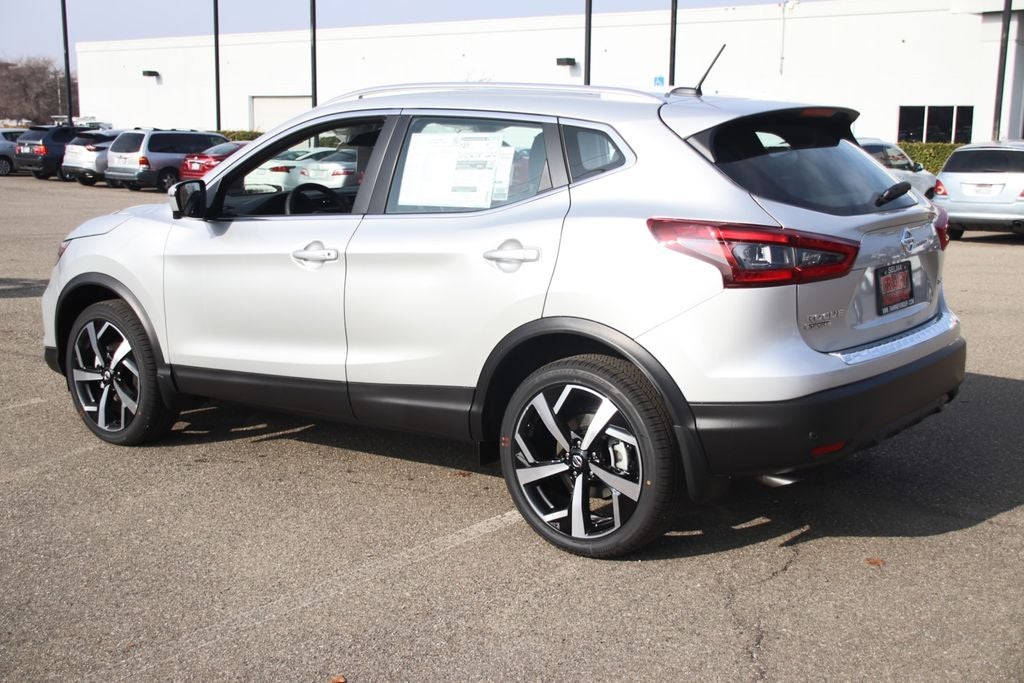 2022 Nissan Rogue Sport SL