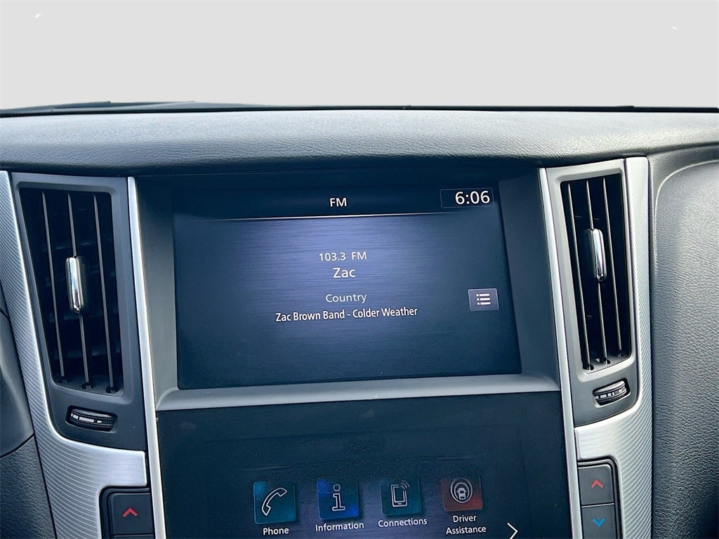 2023 INFINITI Q50 LUXE