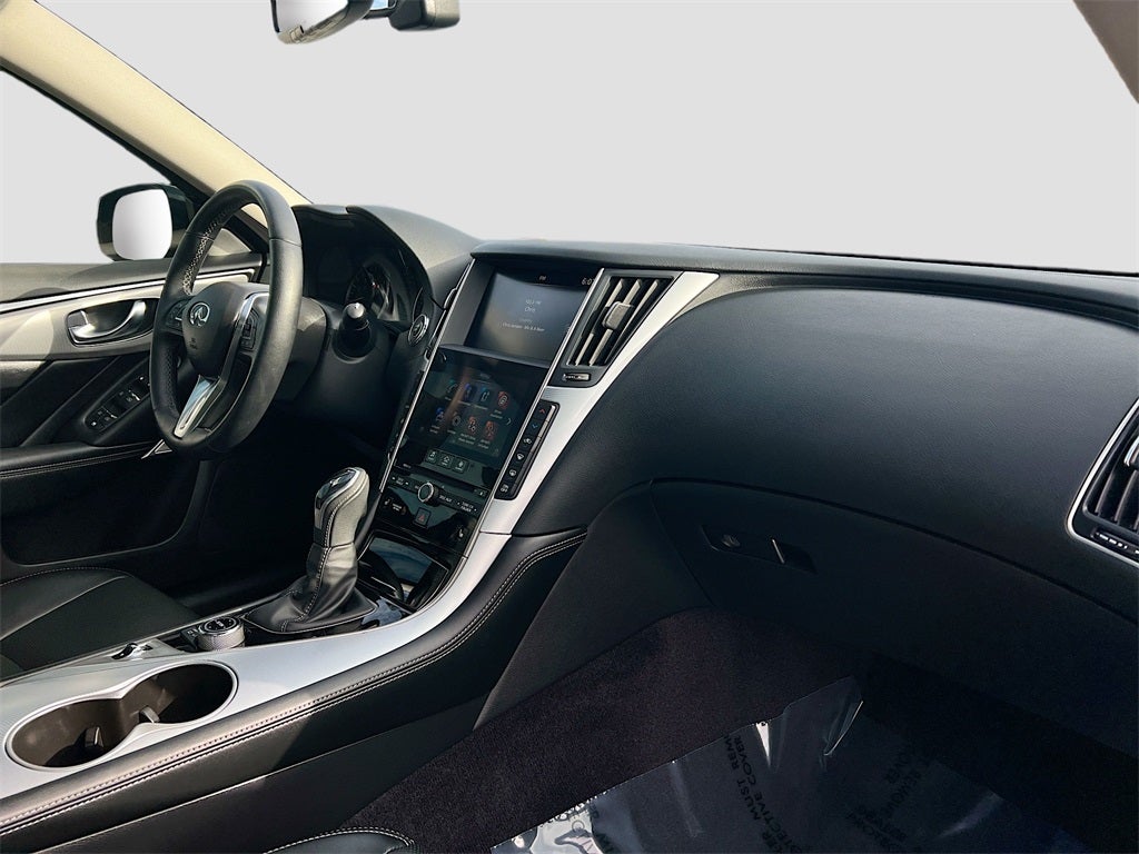 2023 INFINITI Q50 LUXE