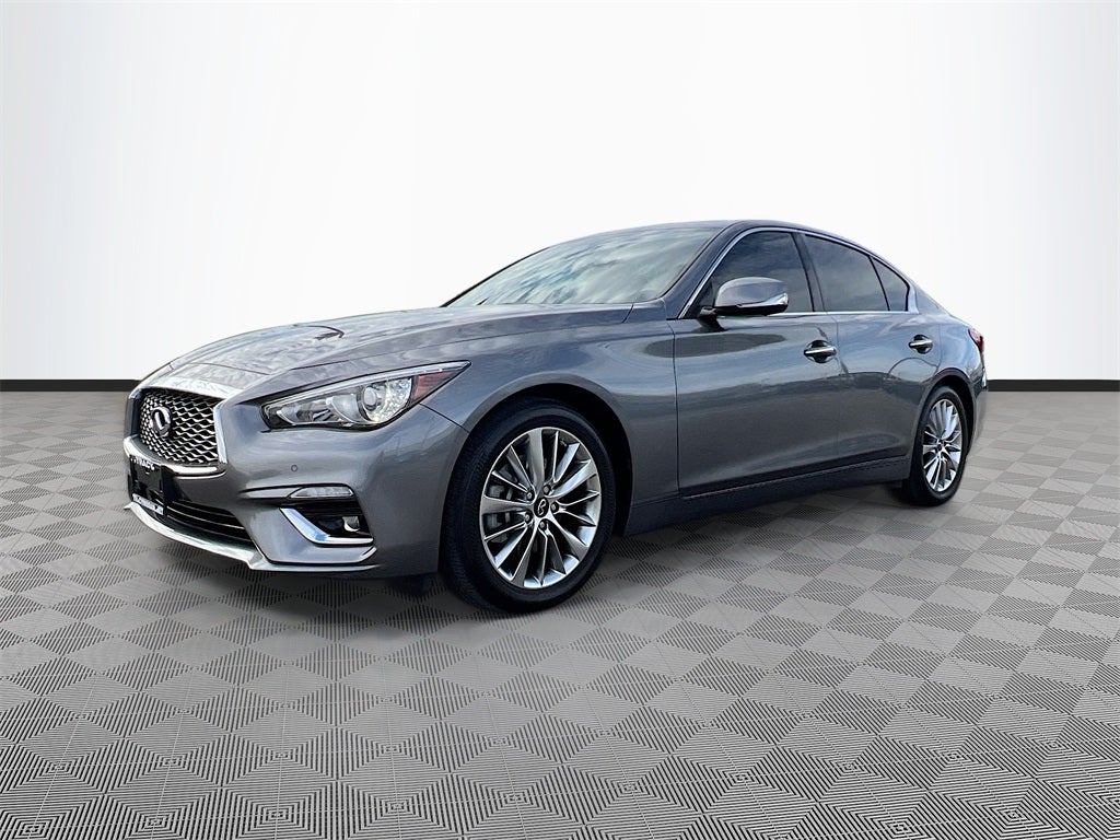 2023 INFINITI Q50 LUXE