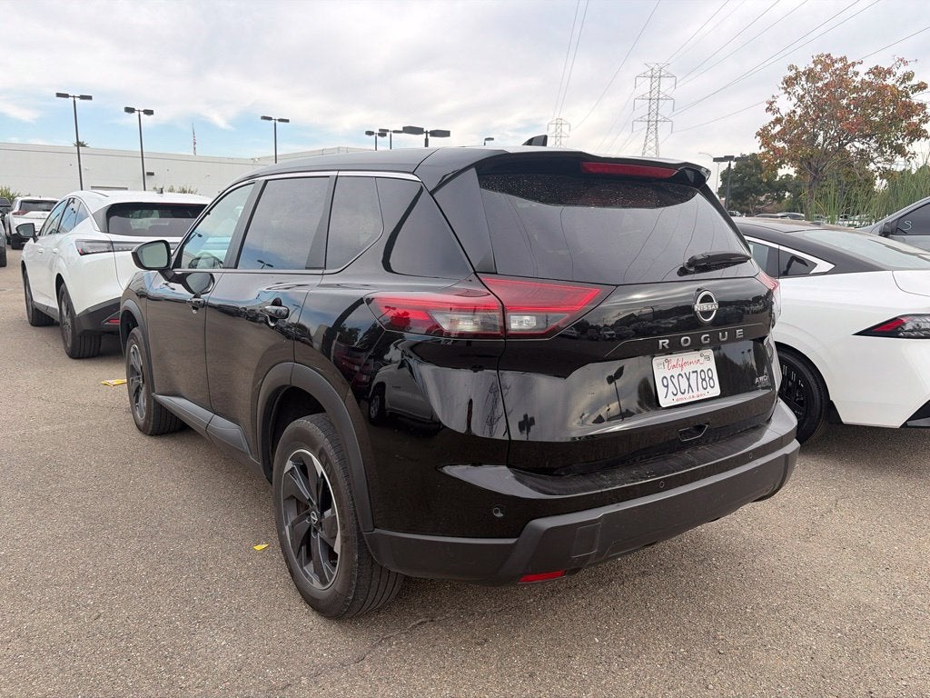 2025 Nissan Rogue SV