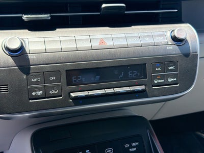 2024 Hyundai KONA ELECTRIC SEL