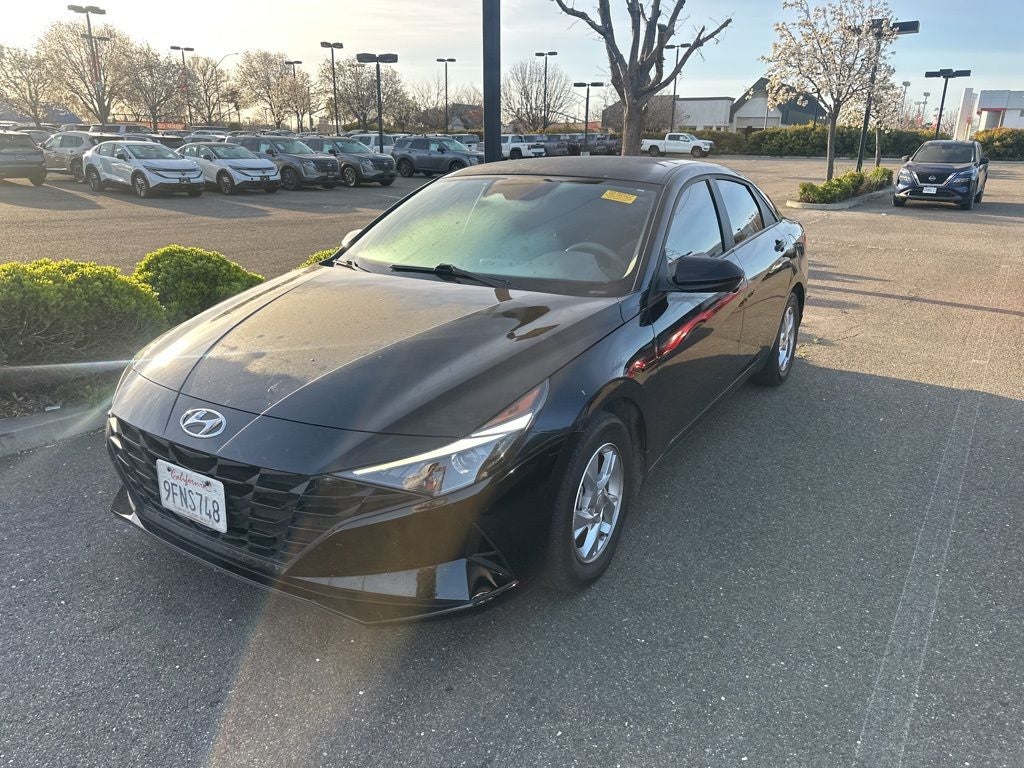 2023 Hyundai ELANTRA SE