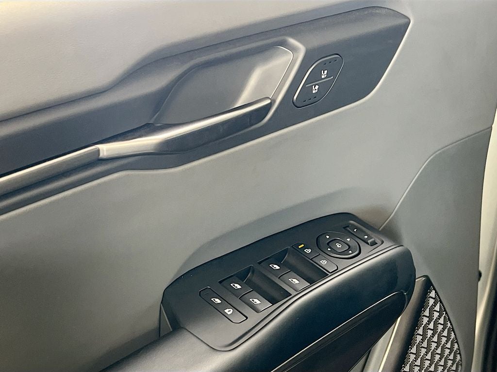 2024 Kia EV9 Light