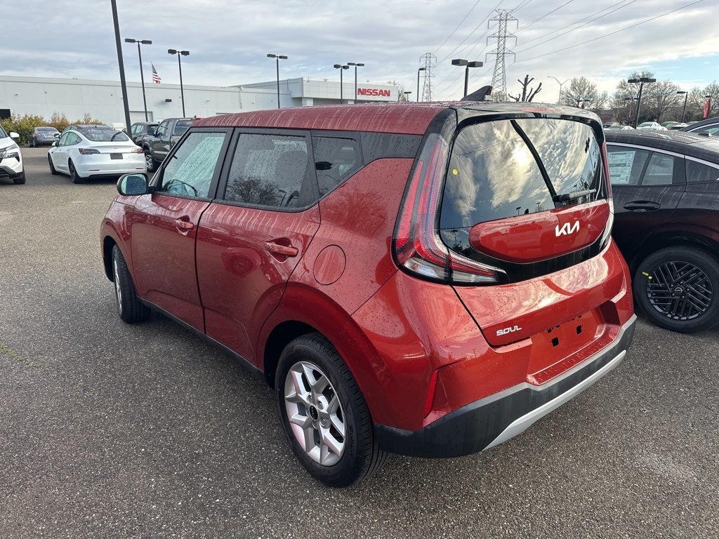 2024 Kia Soul LX