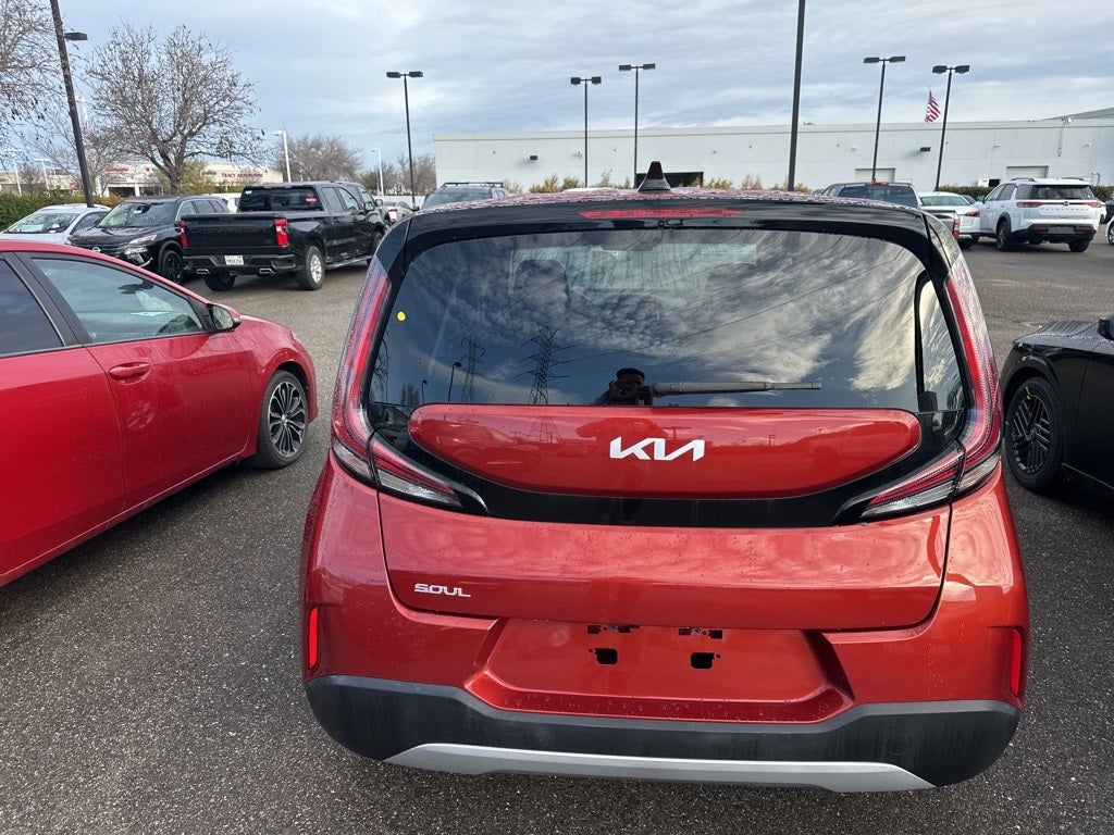 2024 Kia Soul LX