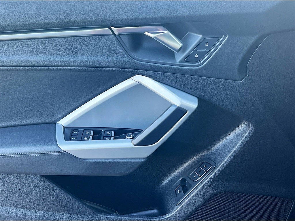 2022 Audi Q3 Premium quattro