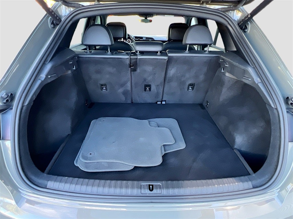 2022 Audi Q3 Premium quattro