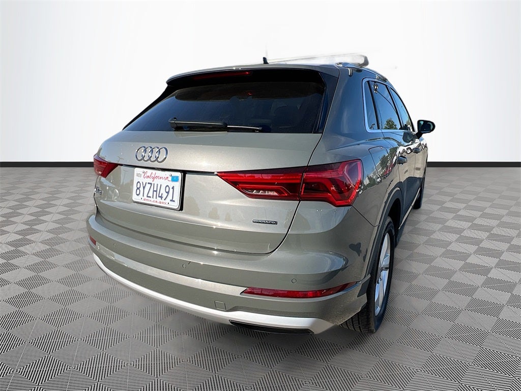 2022 Audi Q3 Premium quattro