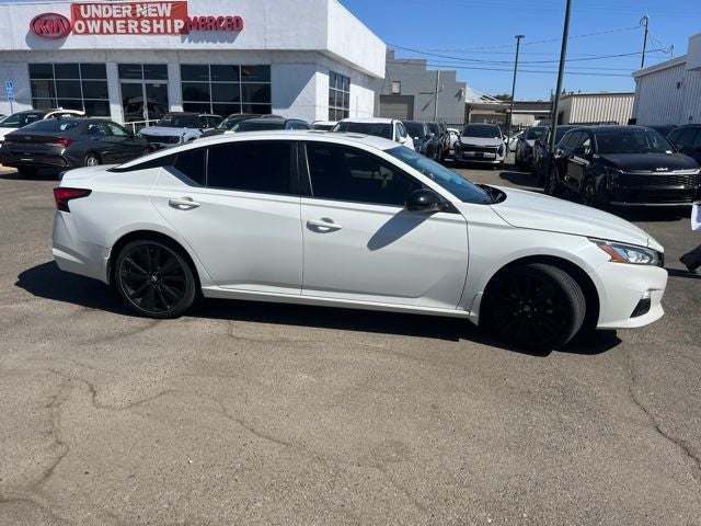 2022 Nissan Altima 2.5 SR