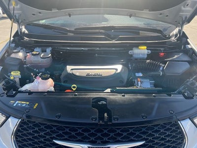 2024 Chrysler Pacifica Hybrid Select
