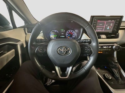 2020 Toyota RAV4 Hybrid XLE