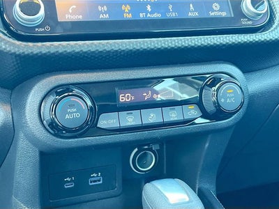 2022 Nissan Kicks SV