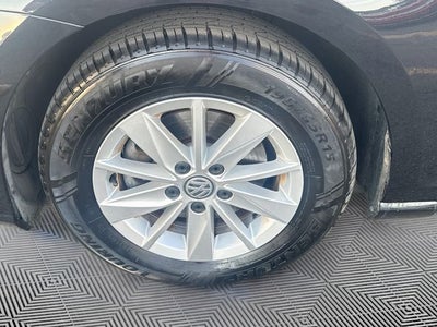 2019 Volkswagen Golf S