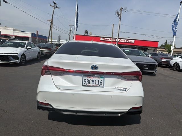 2021 Toyota Avalon Hybrid Limited