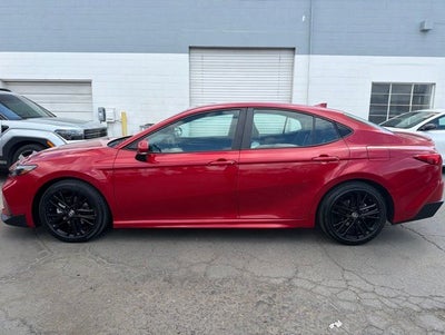 2025 Toyota Camry SE