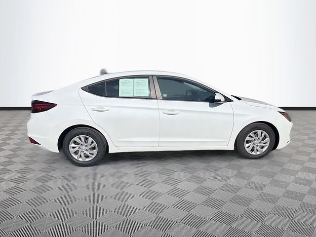 2020 Hyundai ELANTRA SE