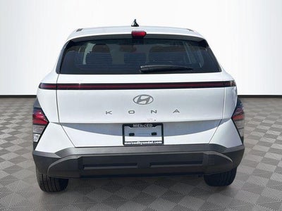 2026 Hyundai KONA SE