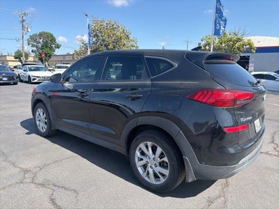 2021 Hyundai TUCSON SE