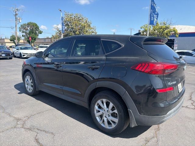 2021 Hyundai TUCSON SE