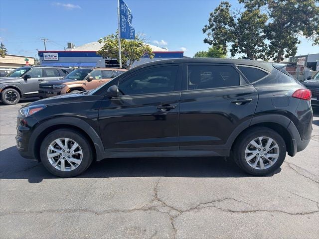 2021 Hyundai TUCSON SE