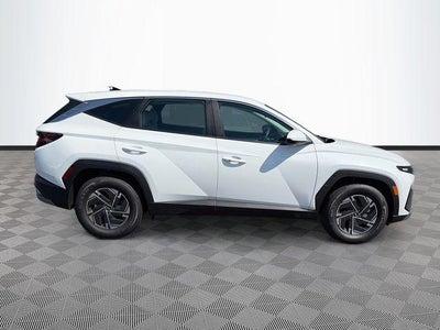 2026 Hyundai TUCSON HYBRID SE