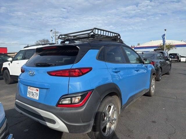 2022 Hyundai KONA SEL