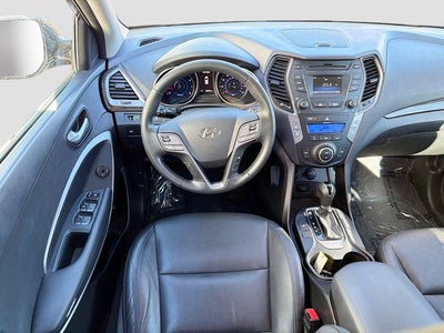 2016 Hyundai SANTA FE SE