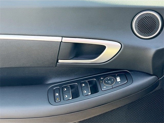 2025 Hyundai SONATA SE