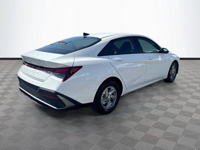 2026 Hyundai ELANTRA SE