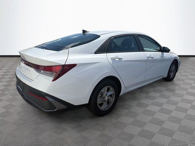 2026 Hyundai ELANTRA SE