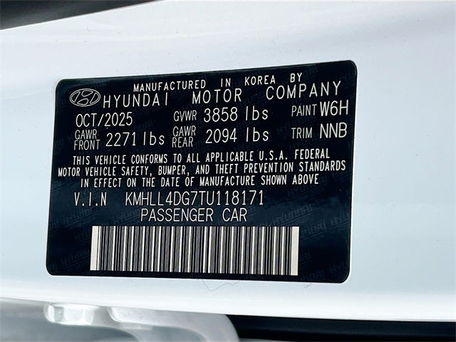 2026 Hyundai ELANTRA SE