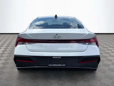 2026 Hyundai ELANTRA SE