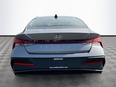 2026 Hyundai ELANTRA SE