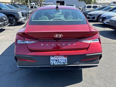 2024 Hyundai ELANTRA SEL