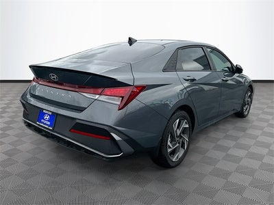 2025 Hyundai ELANTRA SEL Sport