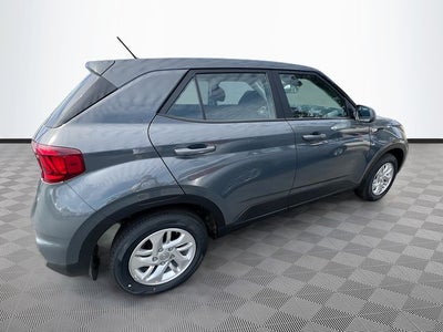 2026 Hyundai VENUE SE