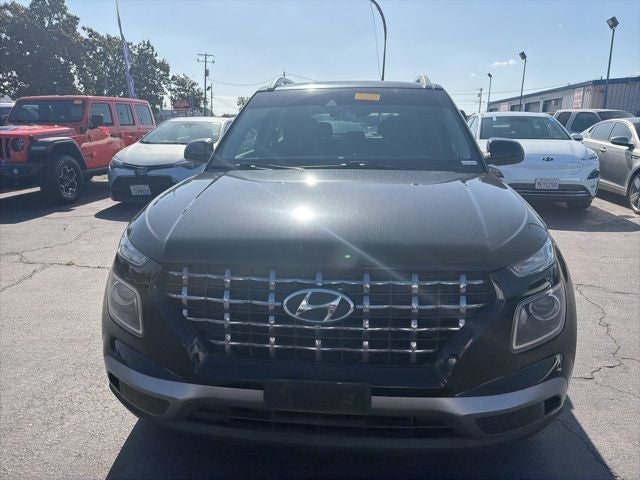 2022 Hyundai VENUE SEL