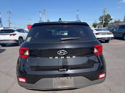 2022 Hyundai VENUE SEL