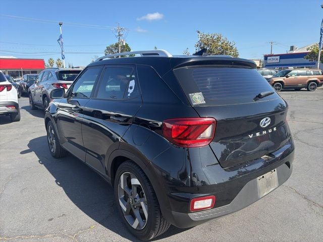 2022 Hyundai VENUE SEL