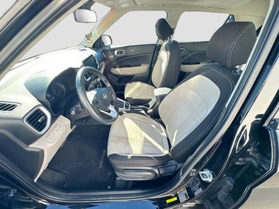 2022 Hyundai VENUE SEL
