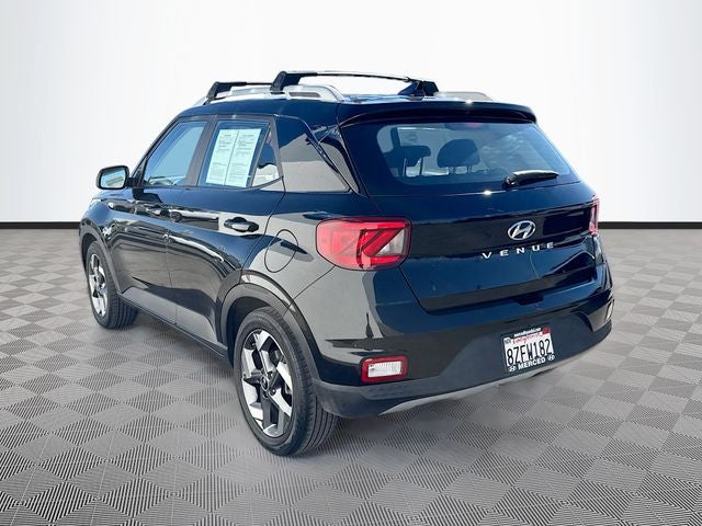 2022 Hyundai VENUE SEL