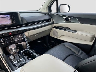 2024 Kia Carnival LX