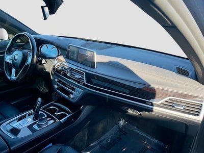 2019 BMW 7 Series 740i